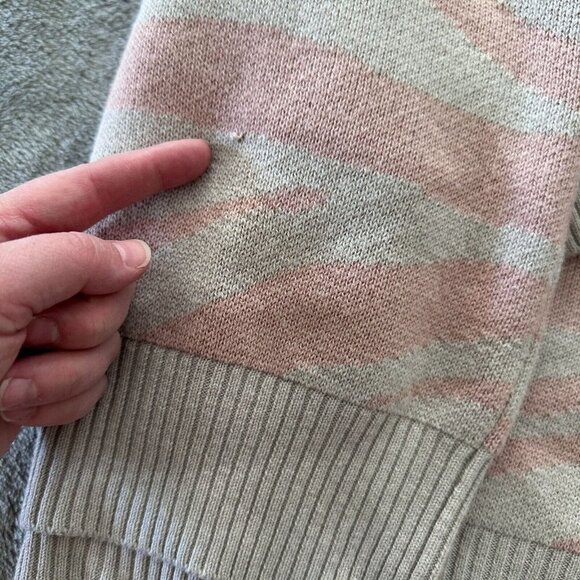 Varley Mayberry Zebra Print Full Zip Sweater Merino Wool MEDIUM - Picture 4 of 8